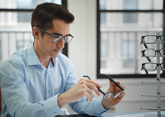 The Comprehensive Guide to Prescription Smart Glasses: Step Up Your Vision in 2026