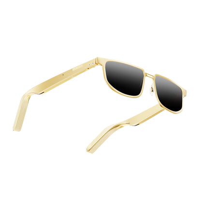 Close-up of comfortable nose pads on Dymesty Moore Vision gold AI sunglasses